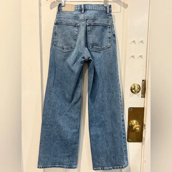 Everlane Light Blue High-Waisted Jeans - Picture 2 of 5